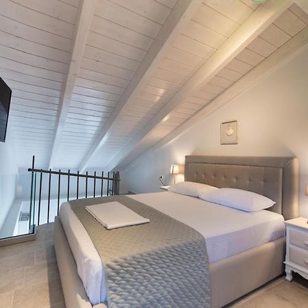 Kalipso & Nafsika Maisonettes Grey Diamond Villa Никиана Екстериор снимка